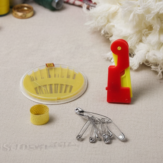 4 in 1 Multipurpose Tailoring Sewing Accessories Kit (1 Set)