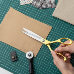 Stainless Steel Tailoring Scissor Sharp Cloth Cutting for Professionals (9.5inch) (Golden)